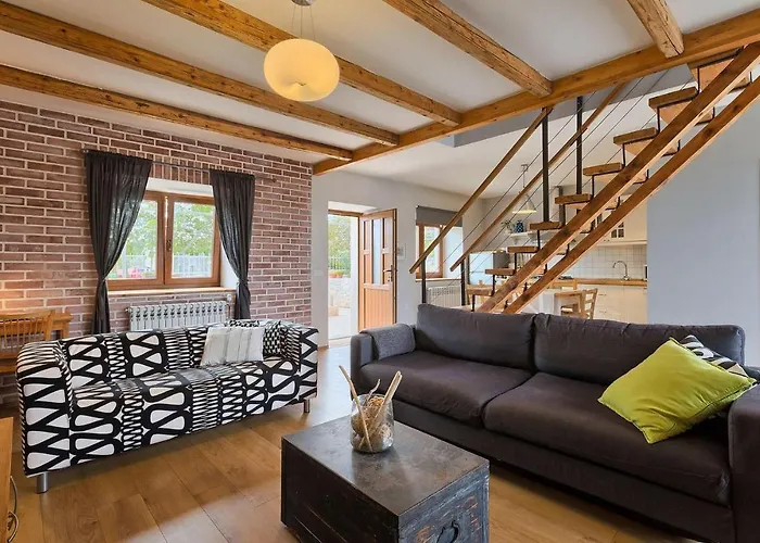 Casa Martini 펜션 풀라